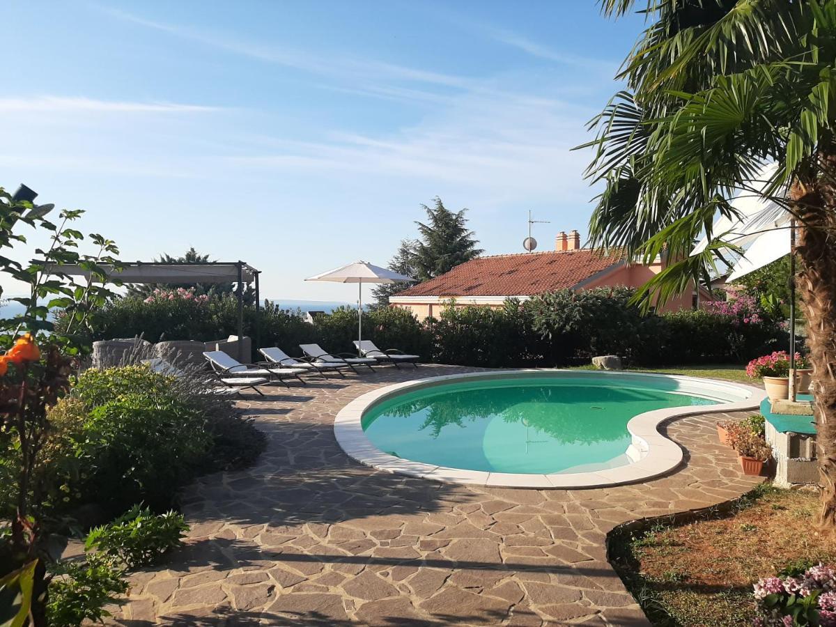 B&B Eva Ičići Εξωτερικό φωτογραφία