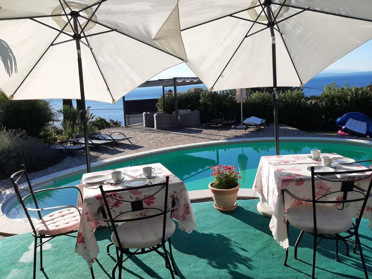 B&B Eva Ičići Εξωτερικό φωτογραφία